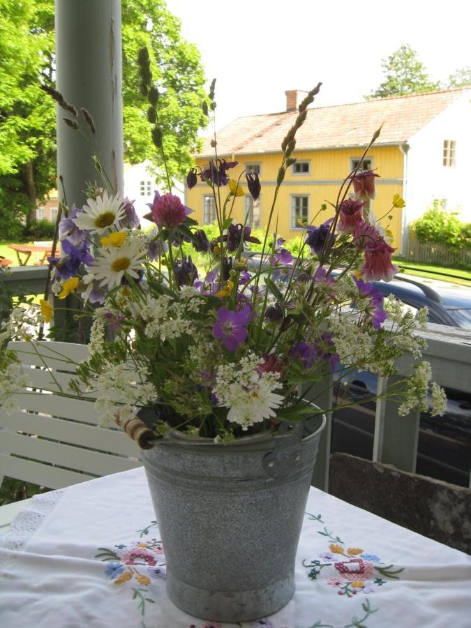 Bed and Breakfast Lugnet I Oslaettfors à Gävle Extérieur photo